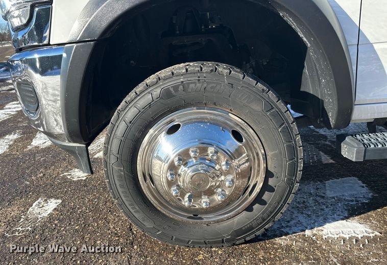 image for item DW4420 2019 RAM 5500 dump truck