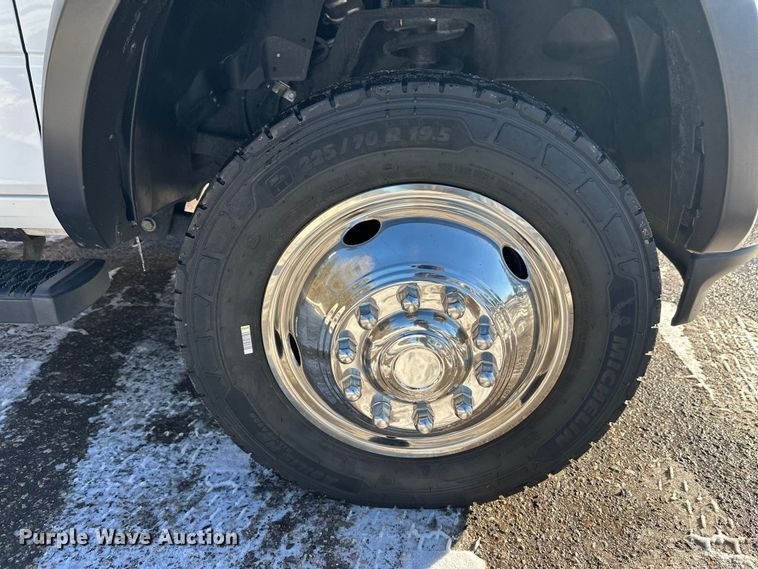 image for item DW4420 2019 RAM 5500 dump truck