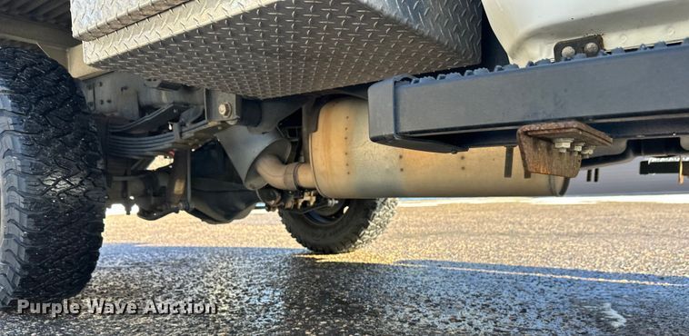 image for item DW4421 2022 RAM 3500 Crew Cab flatbed pickup truck