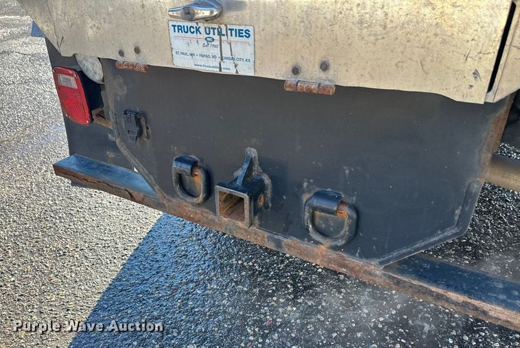 image for item DW4421 2022 RAM 3500 Crew Cab flatbed pickup truck