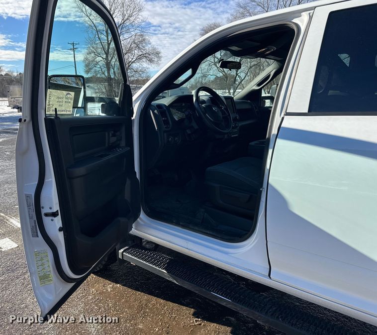 image for item DW4421 2022 RAM 3500 Crew Cab flatbed pickup truck