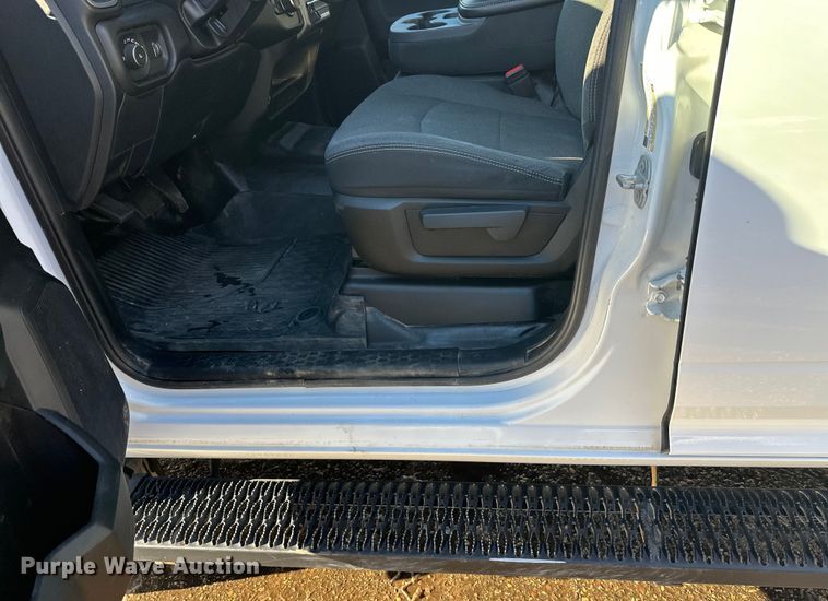 image for item DW4421 2022 RAM 3500 Crew Cab flatbed pickup truck