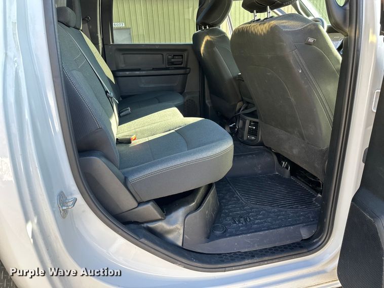 image for item DW4421 2022 RAM 3500 Crew Cab flatbed pickup truck