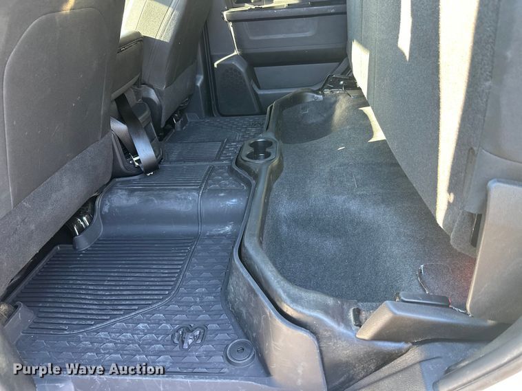 image for item DW4421 2022 RAM 3500 Crew Cab flatbed pickup truck