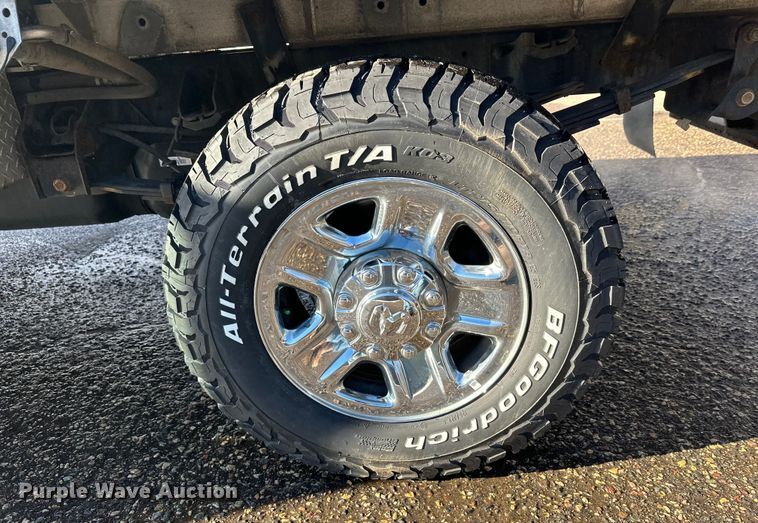 image for item DW4421 2022 RAM 3500 Crew Cab flatbed pickup truck