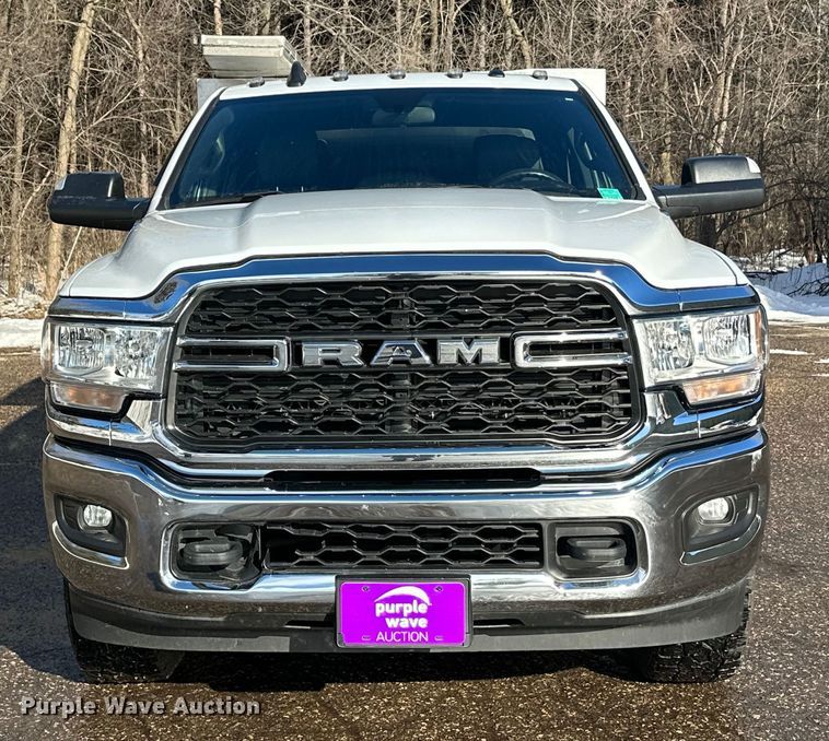 image for item DW4422 2022 RAM 3500 Crew Cab utility bed pickup truck