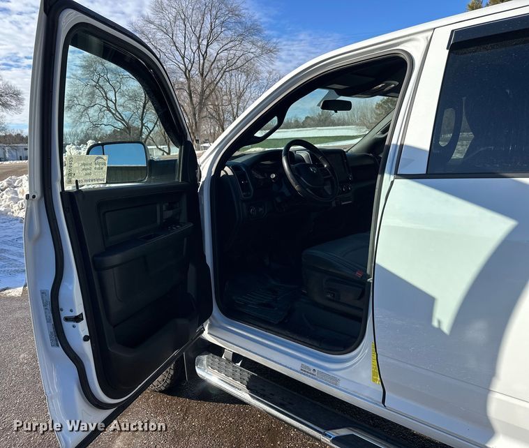 image for item DW4422 2022 RAM 3500 Crew Cab utility bed pickup truck