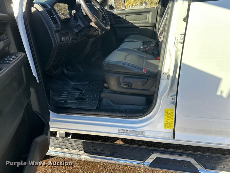 image for item DW4422 2022 RAM 3500 Crew Cab utility bed pickup truck
