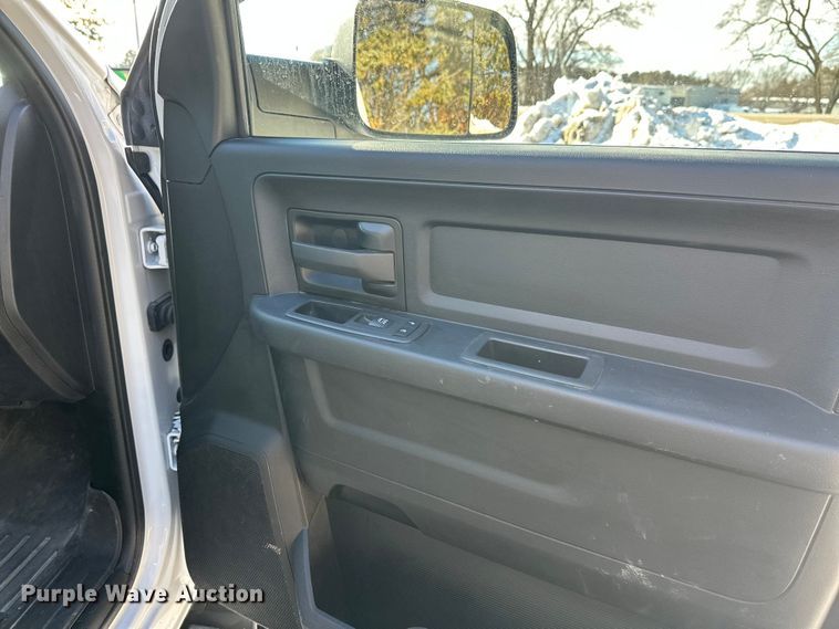 image for item DW4422 2022 RAM 3500 Crew Cab utility bed pickup truck