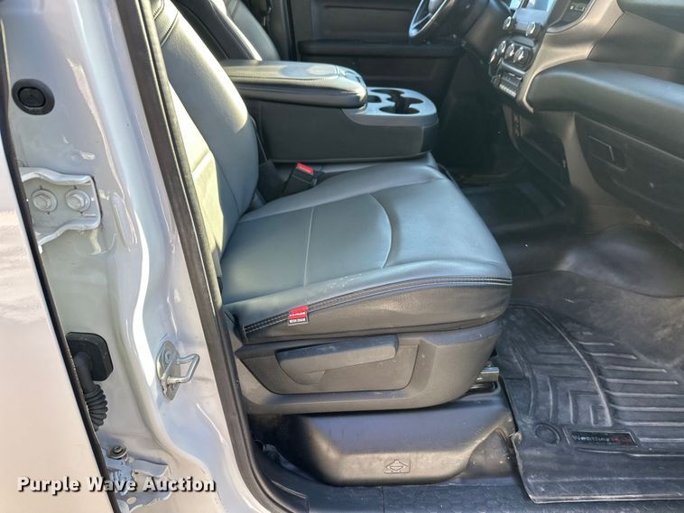 image for item DW4422 2022 RAM 3500 Crew Cab utility bed pickup truck