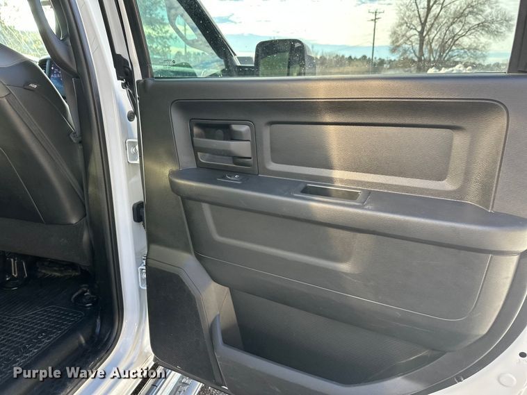 image for item DW4422 2022 RAM 3500 Crew Cab utility bed pickup truck