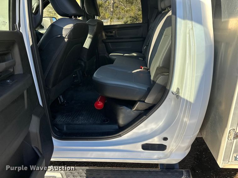 image for item DW4422 2022 RAM 3500 Crew Cab utility bed pickup truck
