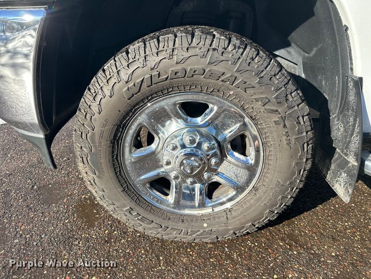 image for item DW4422 2022 RAM 3500 Crew Cab utility bed pickup truck