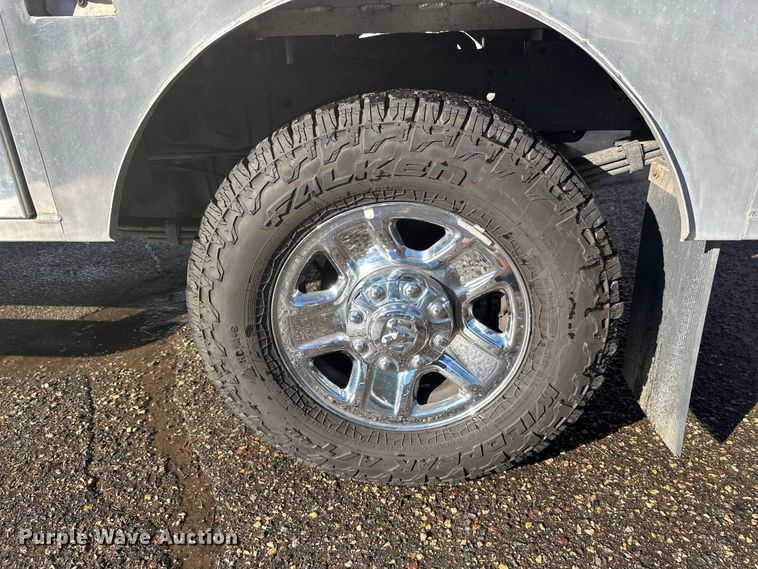 image for item DW4422 2022 RAM 3500 Crew Cab utility bed pickup truck