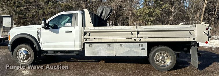 image for item DW4424 2023 Ford F600 flatbed truck