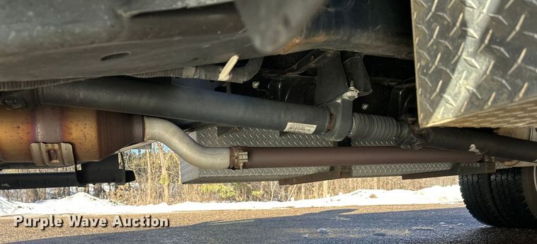 image for item DW4424 2023 Ford F600 flatbed truck