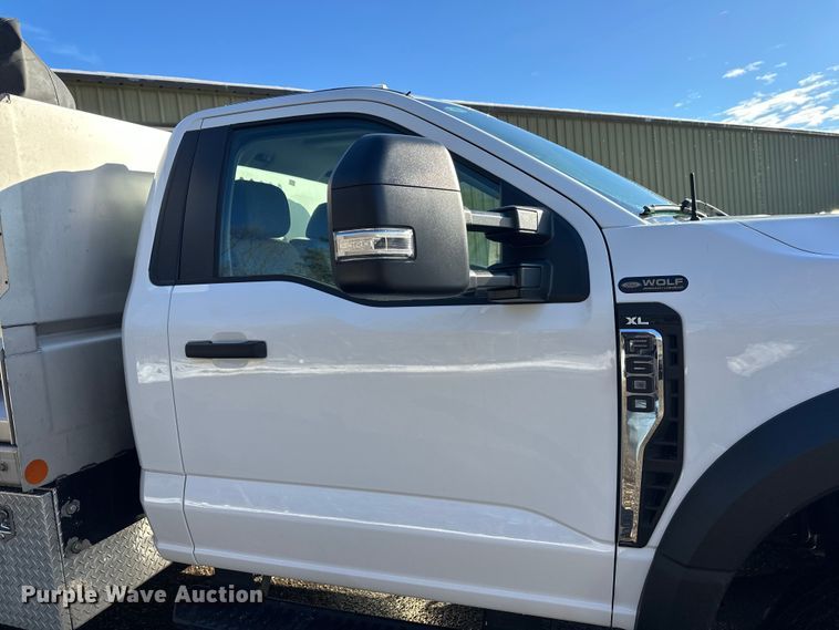 image for item DW4424 2023 Ford F600 flatbed truck