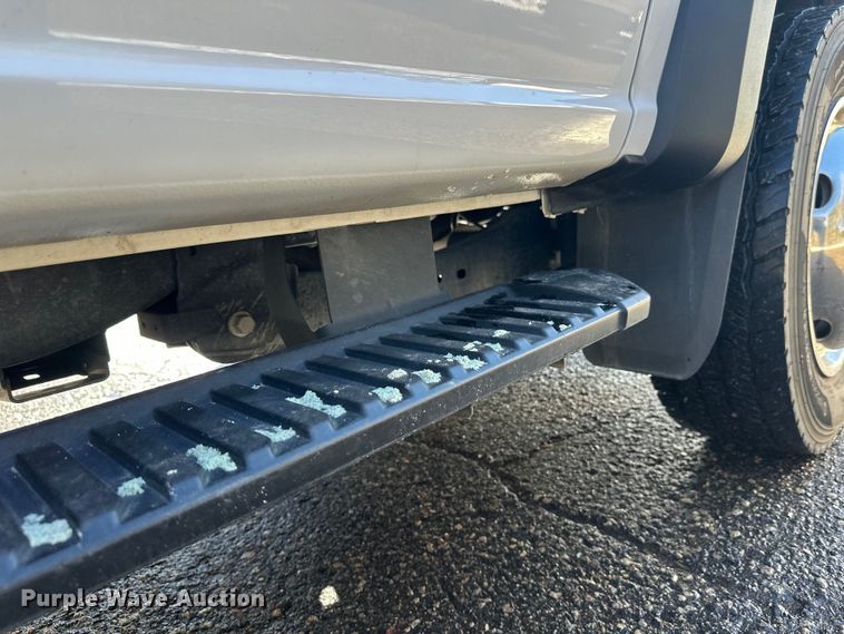 image for item DW4424 2023 Ford F600 flatbed truck