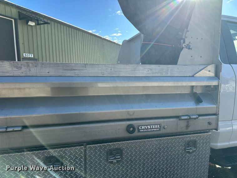 image for item DW4424 2023 Ford F600 flatbed truck