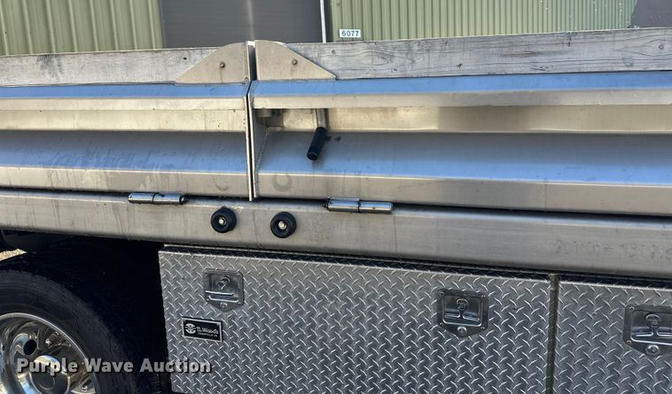 image for item DW4424 2023 Ford F600 flatbed truck