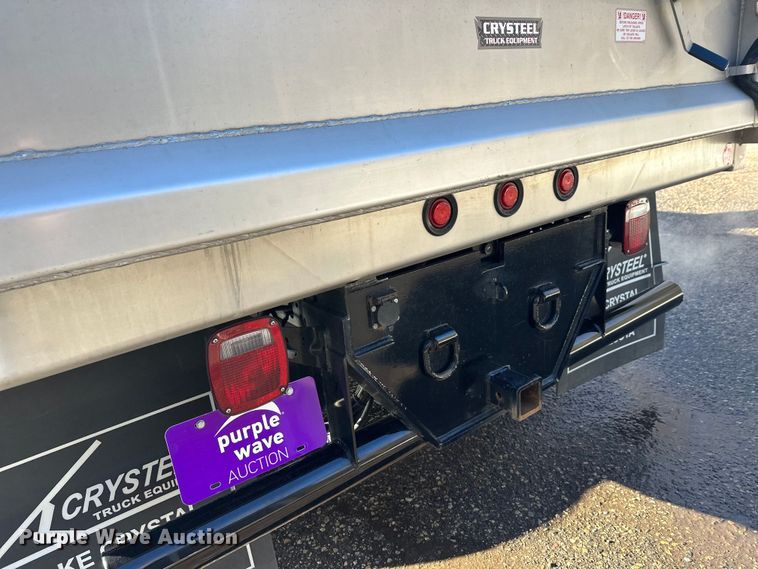 image for item DW4424 2023 Ford F600 flatbed truck