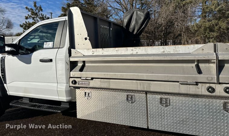 image for item DW4424 2023 Ford F600 flatbed truck