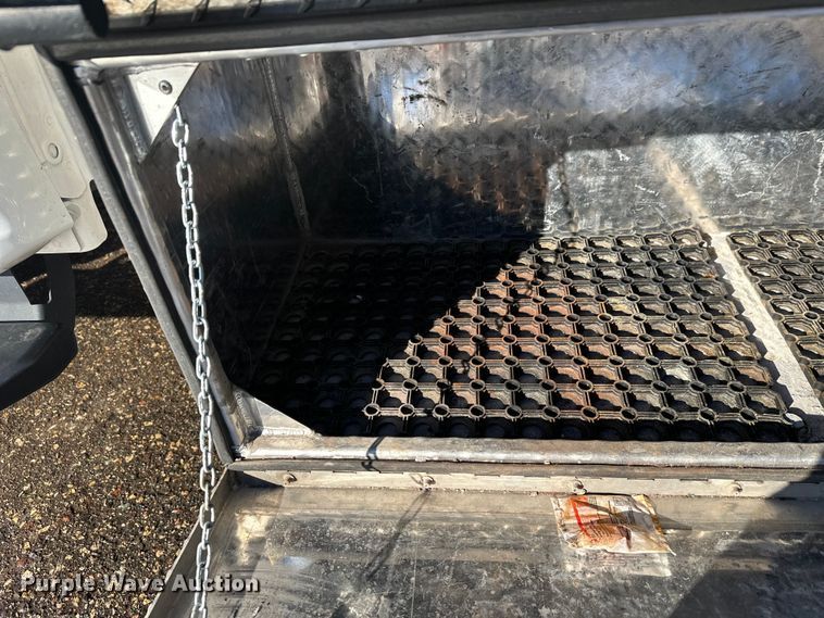 image for item DW4424 2023 Ford F600 flatbed truck