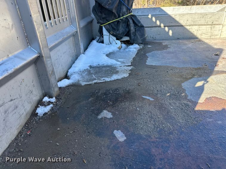 image for item DW4424 2023 Ford F600 flatbed truck