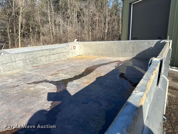 image for item DW4424 2023 Ford F600 flatbed truck