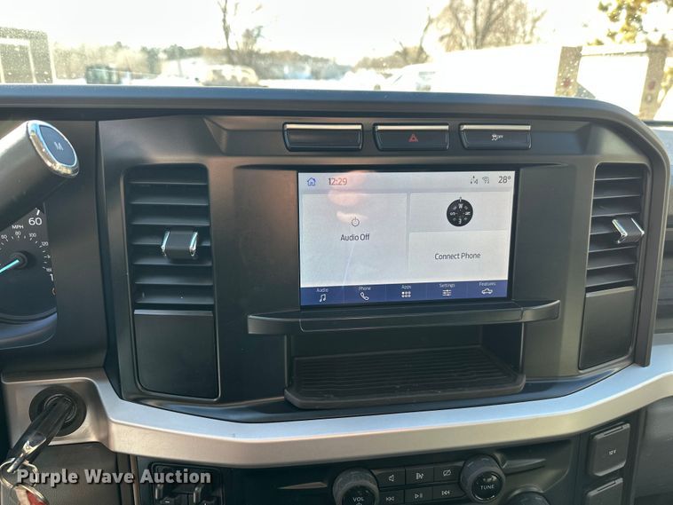 image for item DW4424 2023 Ford F600 flatbed truck