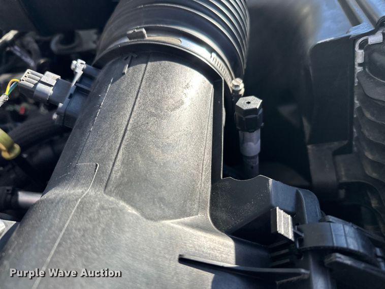 image for item DW4424 2023 Ford F600 flatbed truck