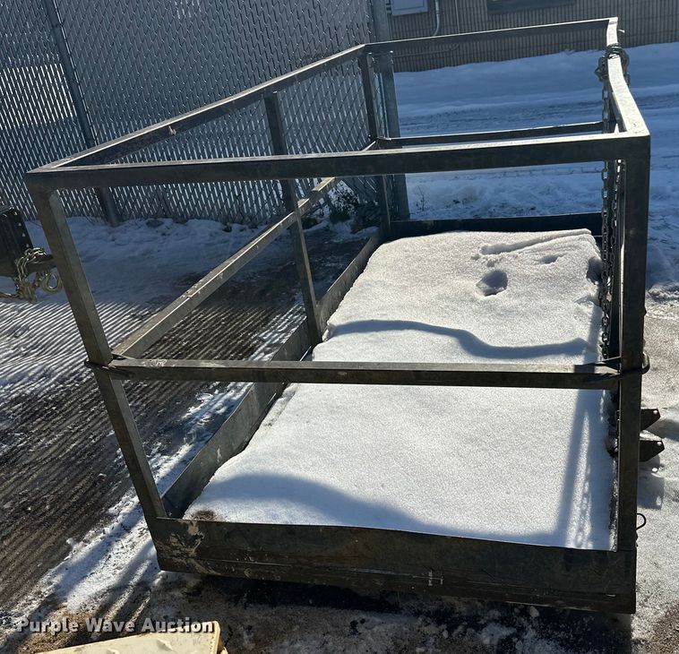 image for item DW4425 Man basket