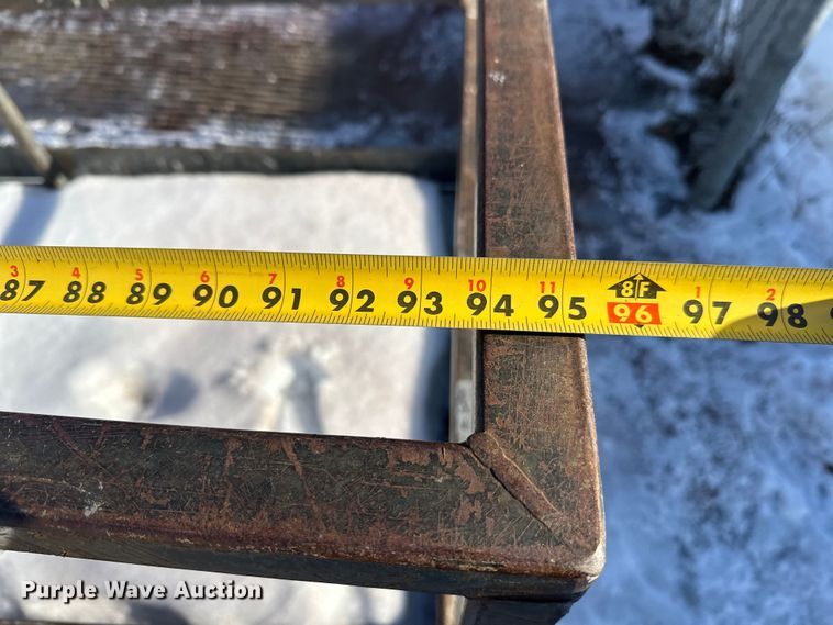 image for item DW4425 Man basket