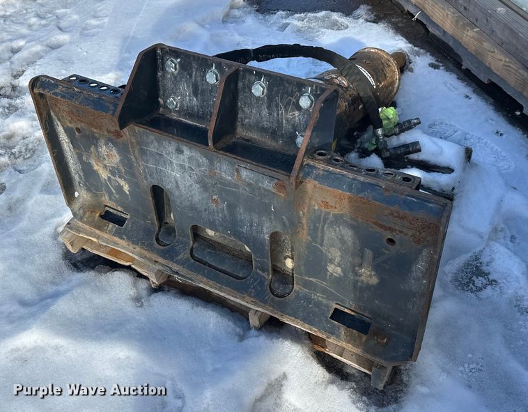 image for item DW4426 Bobcat HB1180 skid steer breaker