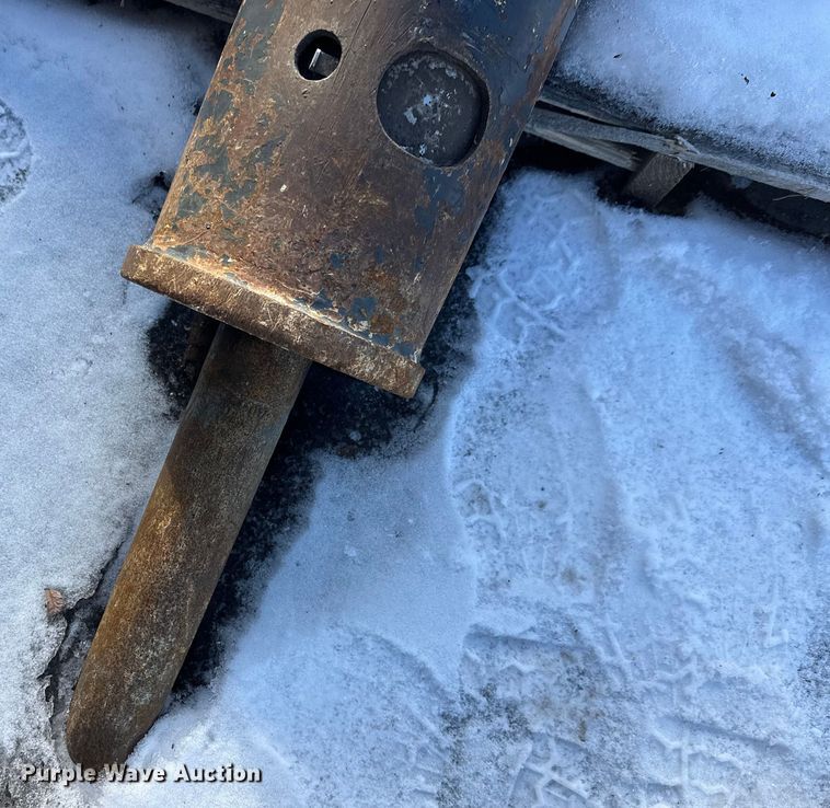 image for item DW4426 Bobcat HB1180 skid steer breaker