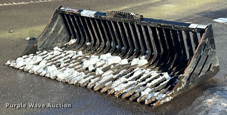 image for item DW4431 Virnig skid steer rock bucket