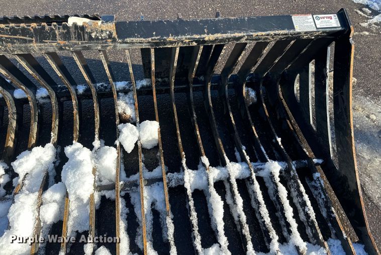 image for item DW4431 Virnig skid steer rock bucket