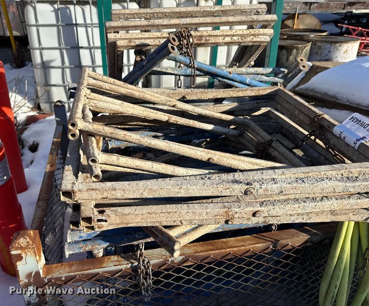 image for item DW4434 Mortar board stands