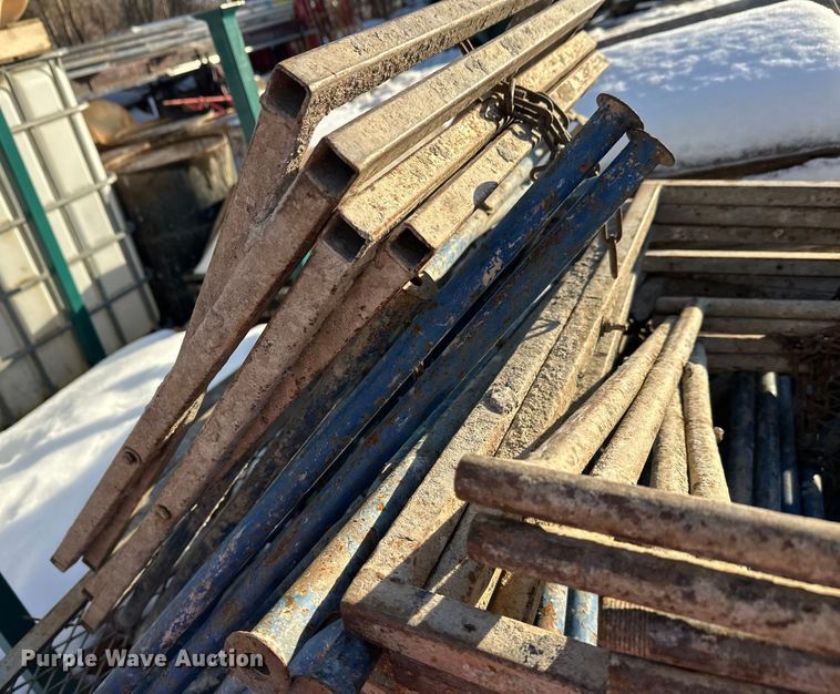 image for item DW4434 Mortar board stands