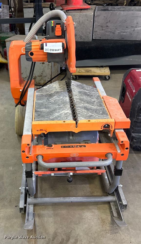 image for item DW4441 Tools