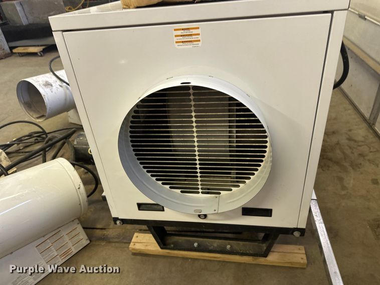 image for item DW4442 (10) heaters