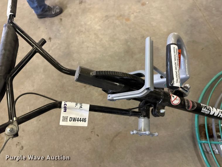 image for item DW4446 MQ Whiteman B46H90 power trowel