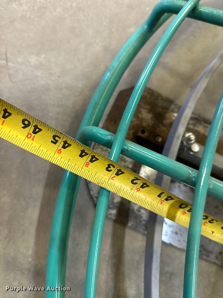 image for item DW4446 MQ Whiteman B46H90 power trowel