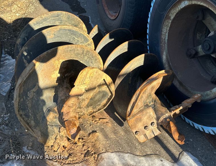 image for item DW4449 Bobcat 15C skid steer auger