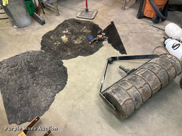 image for item DW4452 Concrete stamps and roller Concrete equipment