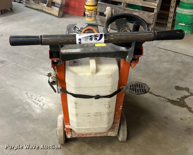 image for item DW4454 2017 Husqvarna ES400V concrete saw