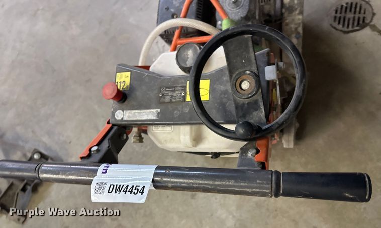 image for item DW4454 2017 Husqvarna ES400V concrete saw