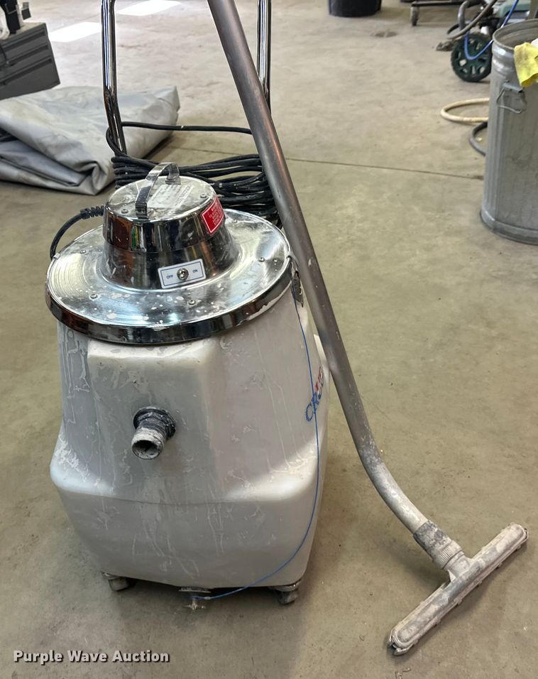 image for item DW4454 2017 Husqvarna ES400V concrete saw