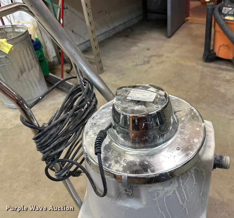 image for item DW4454 2017 Husqvarna ES400V concrete saw