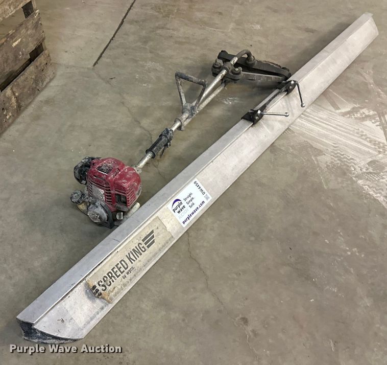 image for item DW4459 Vibra strike power screed